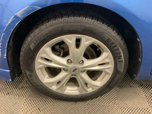 Used 2012 Ford Fusion SE image 10