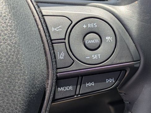 Used 2022 Toyota Camry SE w/ Audio Upgrade Package FWD image 15