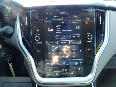 Used 2025 Subaru Outback Premium w/ Popular Package #1 image 20