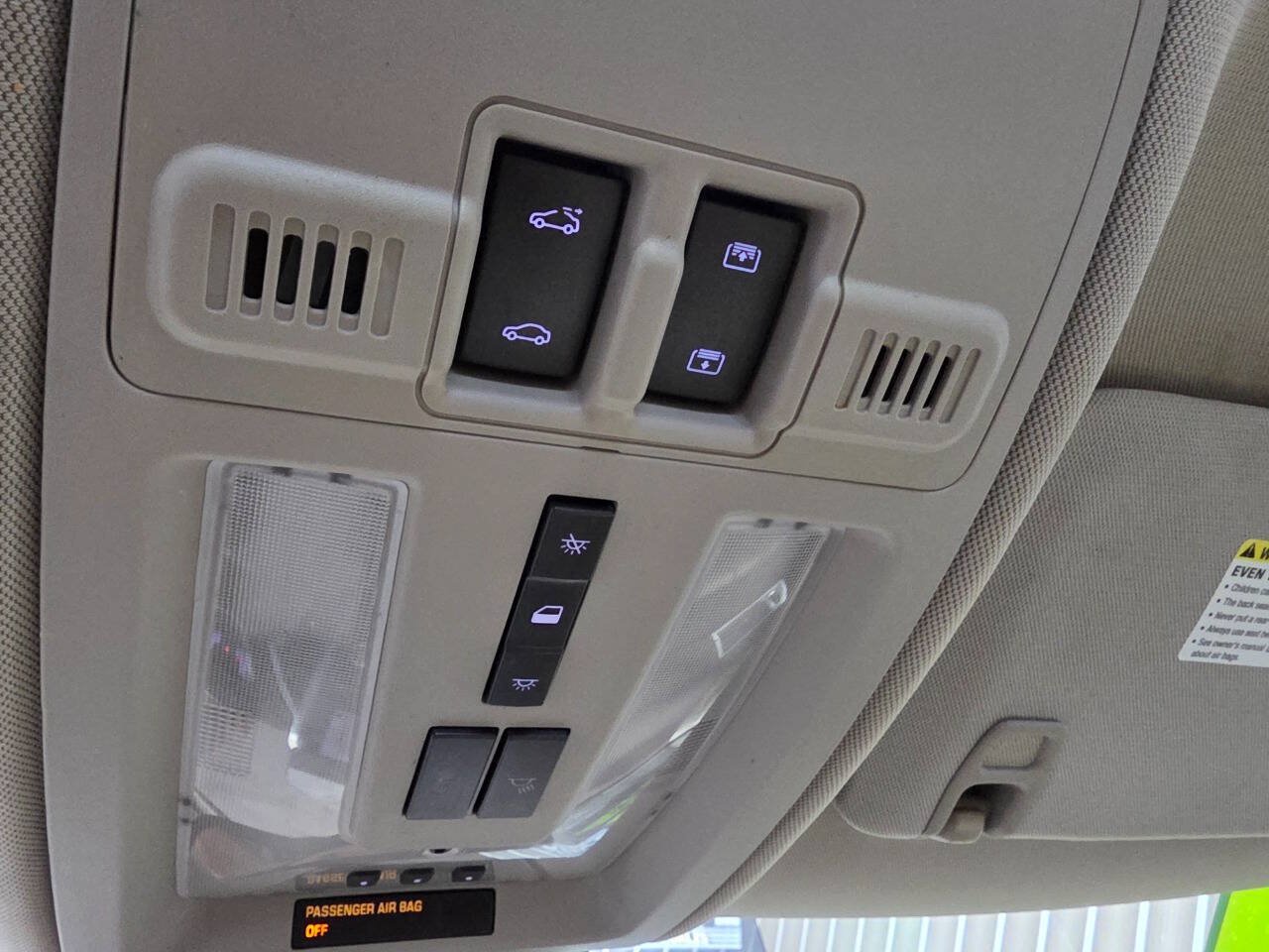 Used 2011 Cadillac SRX Premium FWD image 25