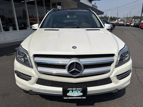 Used 2014 Mercedes-Benz GL 450 4MATIC image 9