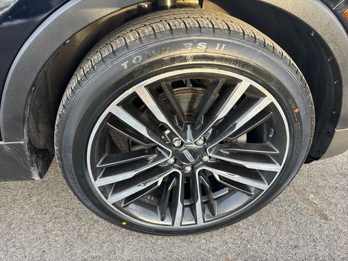 Used 2017 Lincoln MKC Reserve image 22