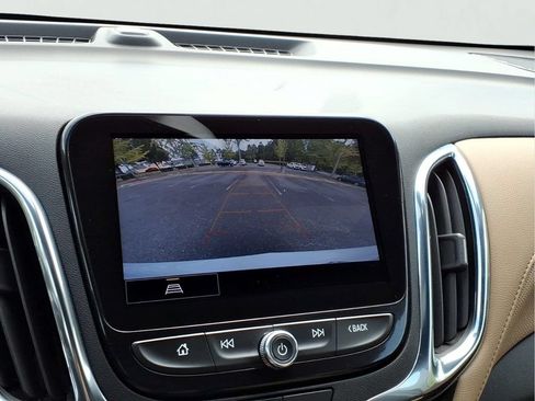 Used 2023 Chevrolet Equinox Premier w/ LPO, Floor Liner Package FWD image 5