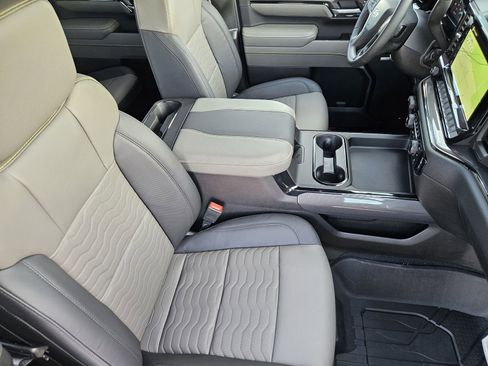 New 2026 Chevrolet Silverado 2500 ZR2 image 18