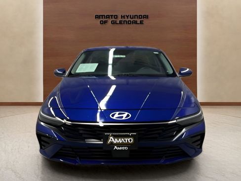 Used 2025 Hyundai Elantra SEL FWD image 9