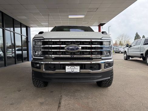 Used 2024 Ford F350 Lariat AWD/4WD image 5