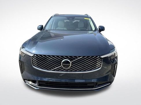 New 2026 Volvo XC90 T8 Ultra w/ Protection Package Premier image 2