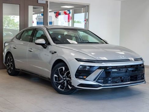 Certified 2025 Hyundai Sonata SEL FWD image 6