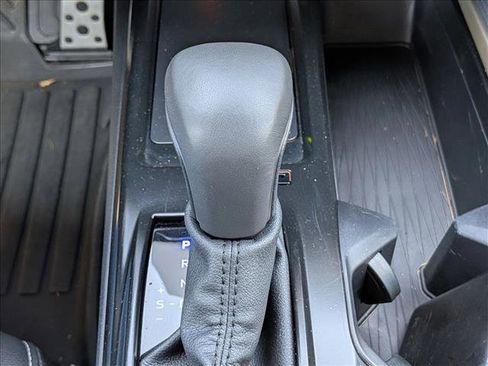 Used 2025 Toyota Camry SE image 12