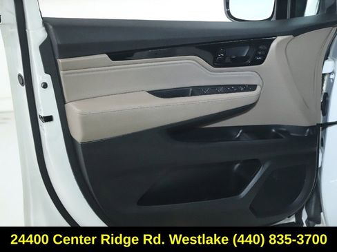 Used 2023 Honda Odyssey Elite image 16
