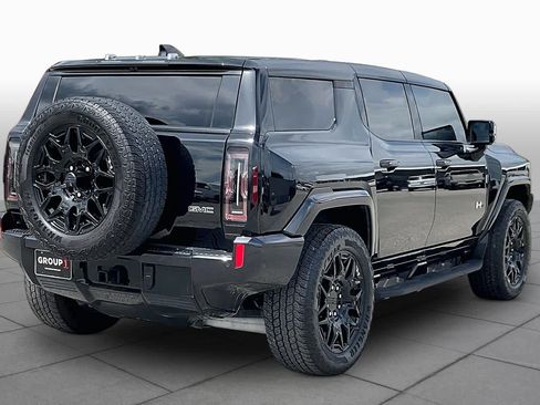 Used 2024 GMC Hummer EV 2X AWD/4WD image 11