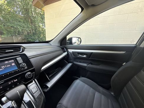 Used 2018 Honda CR-V LX image 29