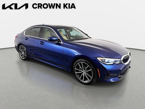 Used 2020 BMW 330i xDrive Sedan w/ Convenience Package image 4
