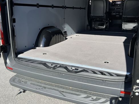 New 2025 Mercedes-Benz Sprinter 2500 image 25