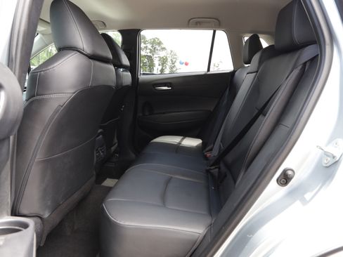 Used 2023 Toyota Corolla Cross XLE AWD/4WD image 13