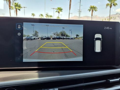 Used 2025 Hyundai Santa Fe SEL FWD image 6