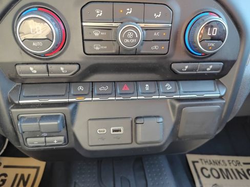 Used 2021 Chevrolet Silverado 1500 LT AWD/4WD image 22
