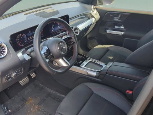 Certified 2025 Mercedes-Benz GLB 250 image 17