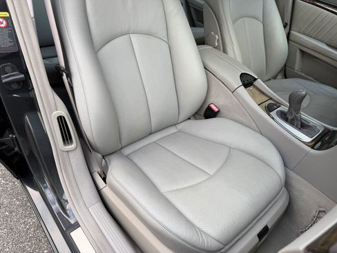 Used 2003 Mercedes-Benz E 500 Sedan image 55