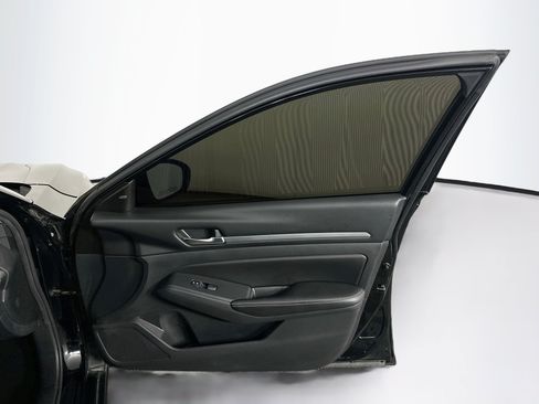 Used 2022 Nissan Altima 2.5 SV FWD image 29