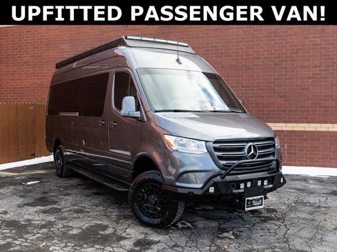 Used 2025 Mercedes-Benz Sprinter 2500 image 1