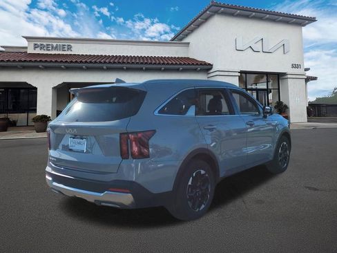 New 2026 Kia Sorento LX image 8