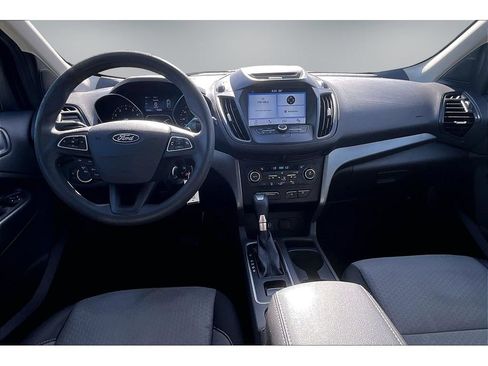 Used 2017 Ford Escape SE w/ Equipment Group 201A AWD/4WD image 7