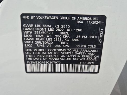 Used 2025 Volkswagen Atlas Cross Sport SE FWD image 35