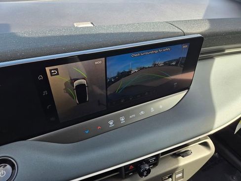 New 2026 Nissan Leaf image 7