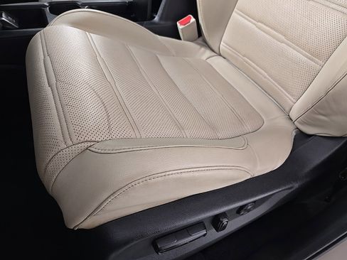 Used 2017 Honda CR-V EX-L image 13