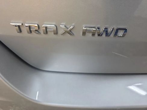 Used 2022 Chevrolet Trax LS w/ Tint and Cruise Package AWD/4WD image 16