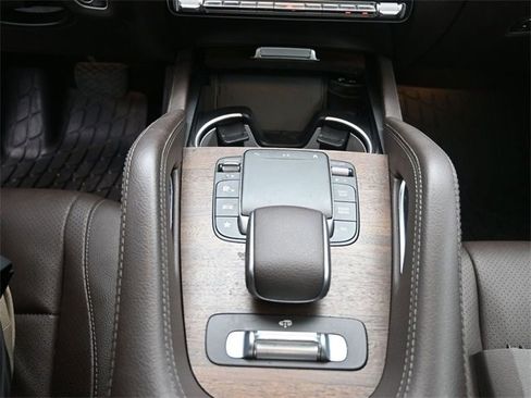 Used 2021 Mercedes-Benz GLS 450 4MATIC image 13