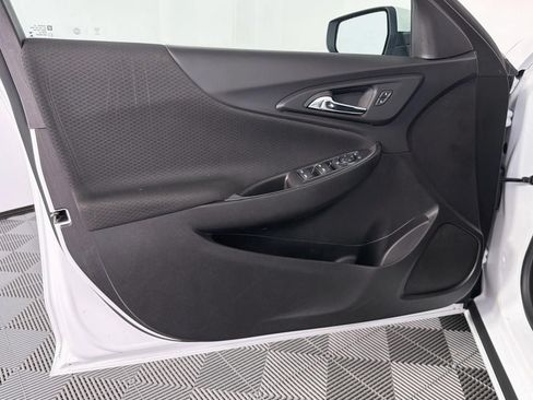 Used 2023 Chevrolet Malibu LT FWD image 19