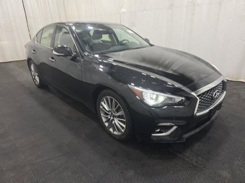 Used 2023 INFINITI Q50 Luxe image 3