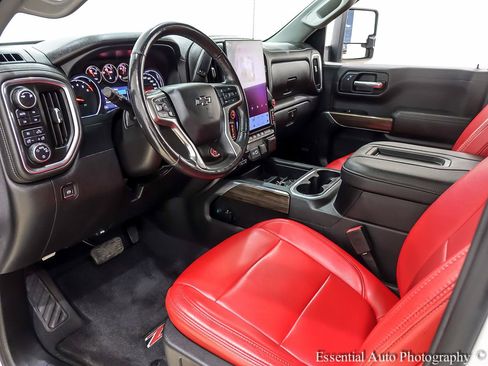 Used 2019 Chevrolet Silverado 1500 LT Trail Boss AWD/4WD image 14