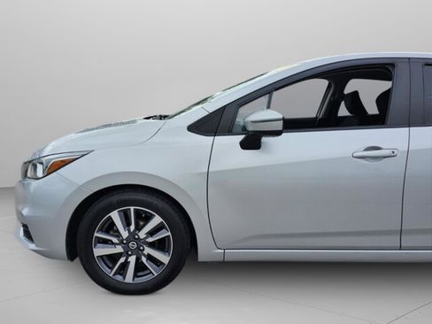 Used 2020 Nissan Versa SV image 32