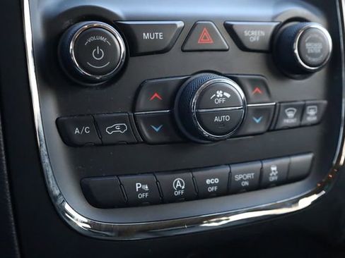 Used 2020 Dodge Durango GT image 19