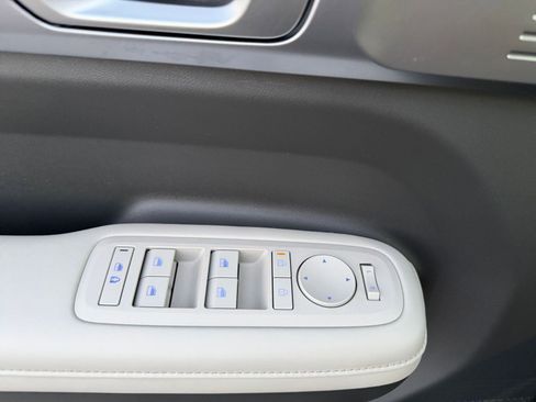 Used 2025 Hyundai Santa Fe SEL image 20