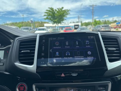 Used 2018 Honda Pilot Touring image 60