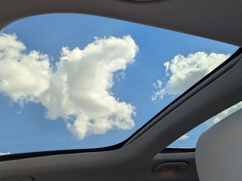 Used 2020 Mercedes-Benz GLB 250 4MATIC image 24