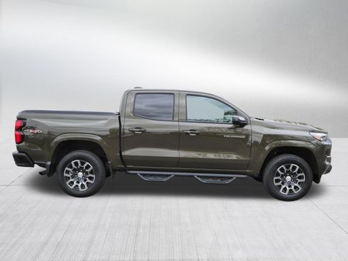 Used 2023 Chevrolet Colorado LT w/ LT Convenience Package III AWD/4WD image 8
