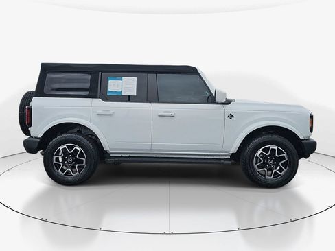 Used 2022 Ford Bronco Outer Banks AWD/4WD image 5