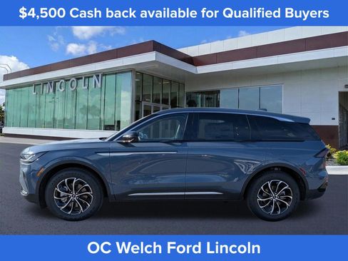 New 2026 Lincoln Nautilus Premier image 8