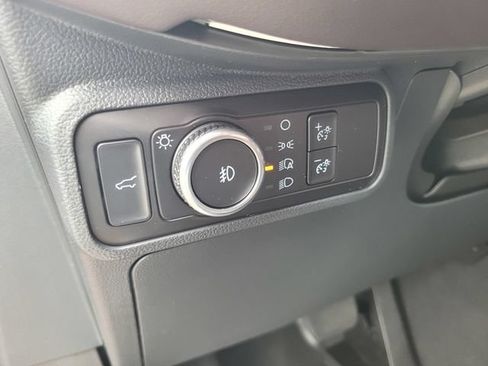 Used 2025 Ford Explorer Platinum AWD/4WD image 17