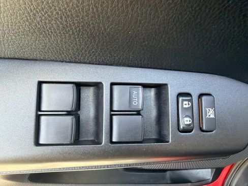 Used 2017 Toyota RAV4 XLE FWD image 8