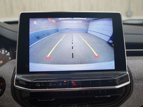 Used 2022 Jeep Compass Latitude FWD image 20