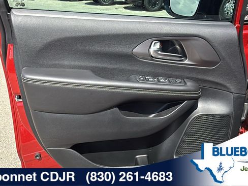 New 2026 Chrysler Voyager LX FWD image 13