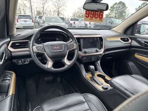 Used 2017 GMC Acadia Denali w/ Technology Package image 9