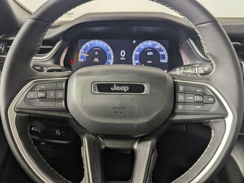 New 2025 Jeep Grand Cherokee L Altitude RWD image 19