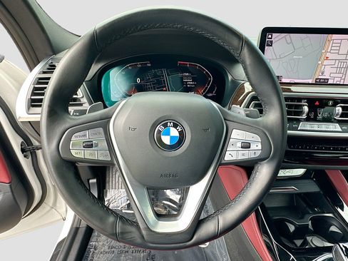Used 2023 BMW X4 xDrive30i AWD/4WD image 10